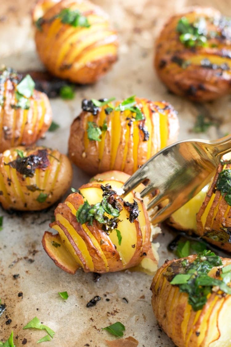 Vegan Lemon Garlic Herb Roasted Potatoes – Crazy Vegan Kitchen