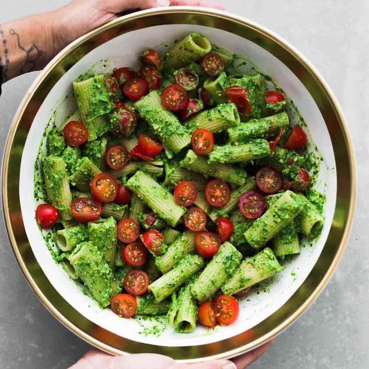 Avocado Pesto Pasta In 15 Minutes!