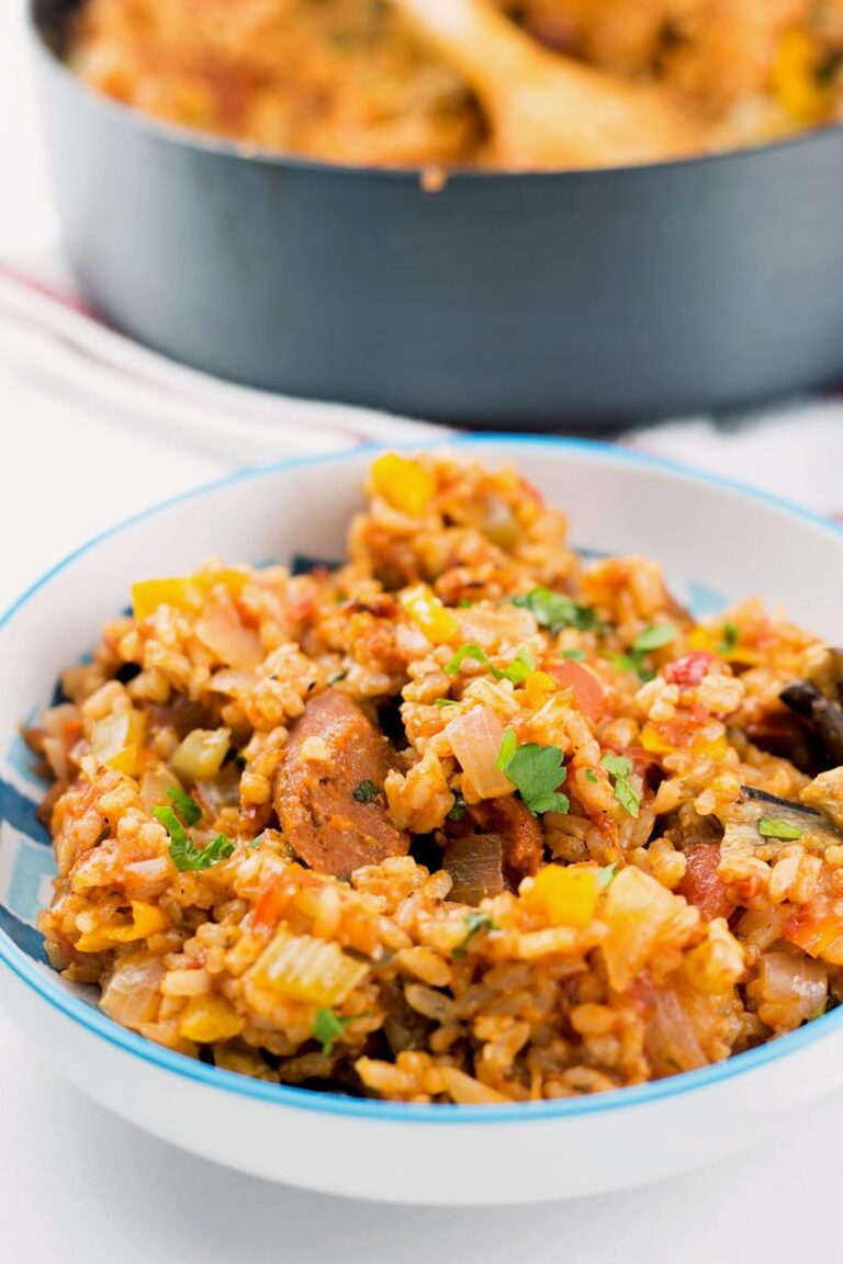 Vegan Jambalaya (Cajun Style, Easy One Pot Recipe!)